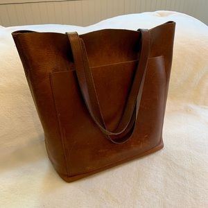 Madewell The Medium Transport Tote in English Saddle — Gently Used